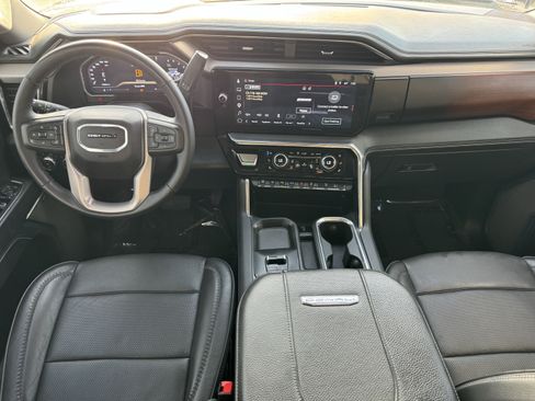 Used 2025 GMC Sierra 2500 Denali AWD/4WD image 10