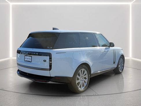 Used 2023 Land Rover Range Rover SE AWD/4WD image 5