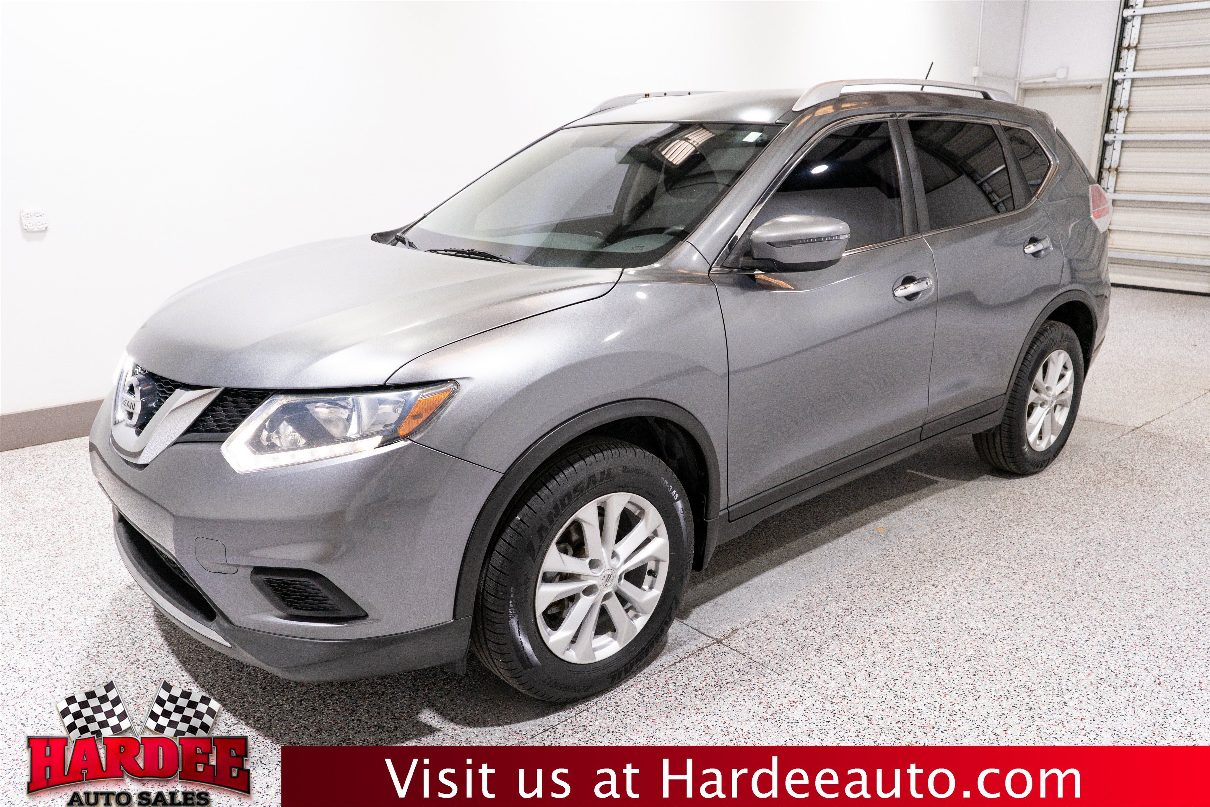 Used 2016 Nissan Rogue SV AWD/4WD image 2