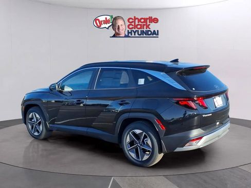 New 2026 Hyundai Tucson SEL FWD image 3