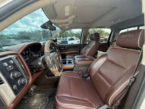 Used 2014 Chevrolet Silverado 1500 High Country w/ High Country Premium Package AWD/4WD image 8