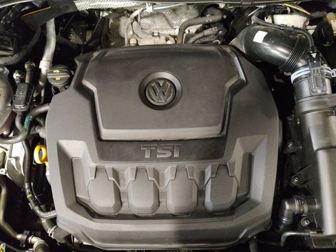 Used 2023 Volkswagen Tiguan SE image 31