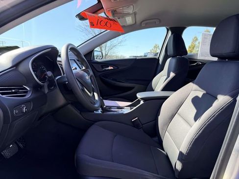 Used 2017 Chevrolet Malibu LS image 18