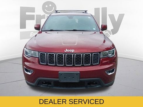 Used 2021 Jeep Grand Cherokee Laredo AWD/4WD image 2