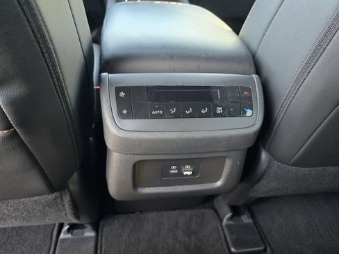 Used 2025 Nissan Pathfinder Rock Creek AWD/4WD image 25