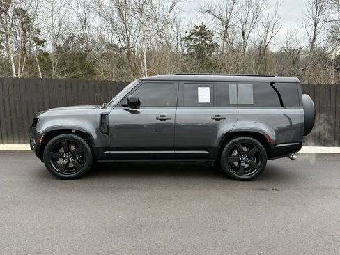 Certified 2025 Land Rover Defender 130 V8 image 2