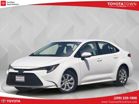 Certified 2026 Toyota Corolla LE FWD image 1