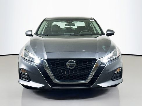 Used 2022 Nissan Altima 2.5 SV FWD image 2