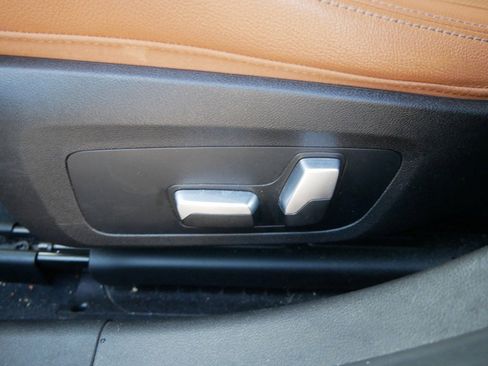 Used 2023 BMW 330i xDrive Sedan image 15