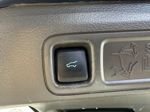 Used 2019 Ford Expedition Max Limited w/ Equipment Group 301A AWD/4WD image 31