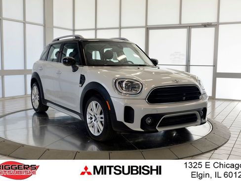 Used 2022 MINI Cooper Countryman FWD image 1