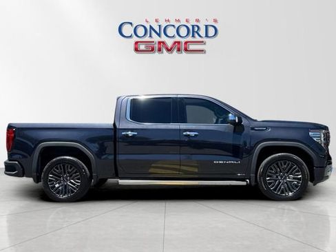 Used 2022 GMC Sierra 1500 Denali Ultimate AWD/4WD image 3