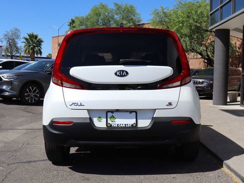 Used 2021 Kia Soul S image 11