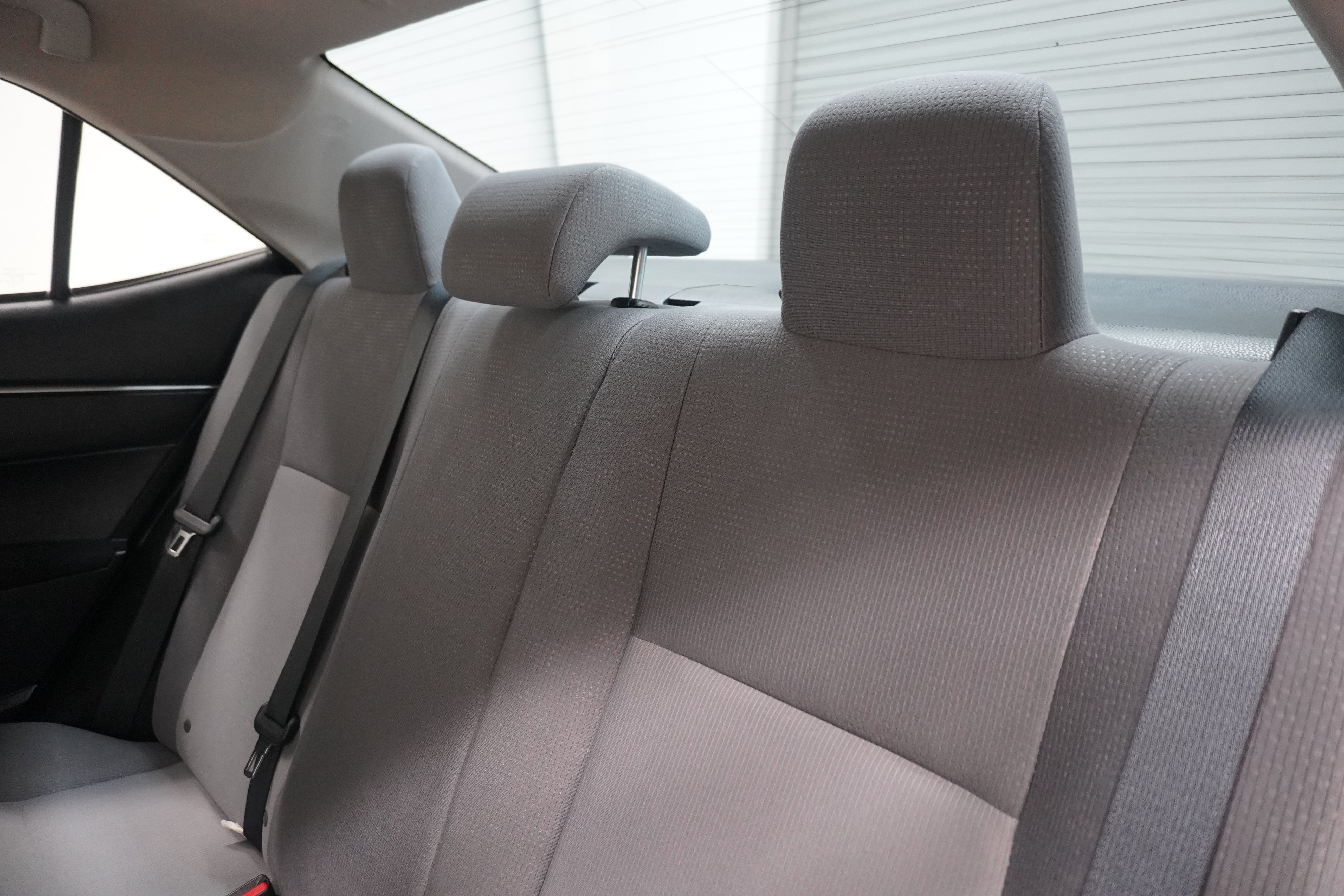 Used 2016 Toyota Corolla L FWD image 13