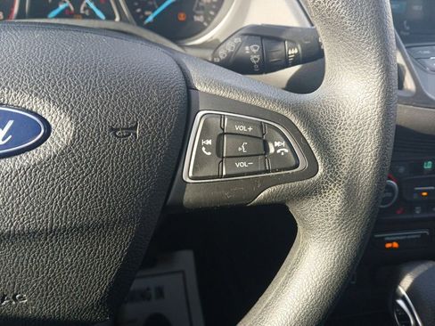 Used 2019 Ford Escape SE image 23