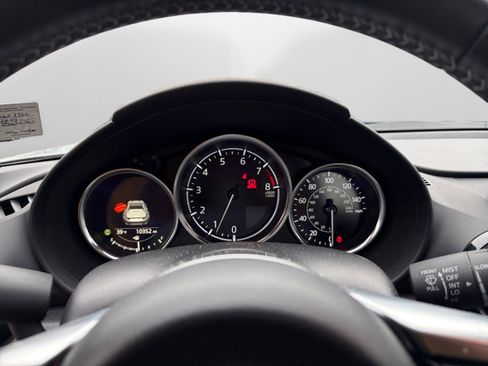 Used 2024 MAZDA MX-5 Miata RF Club image 11