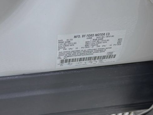 Used 2023 Ford Explorer XLT w/ Equipment Group 202A RWD image 34
