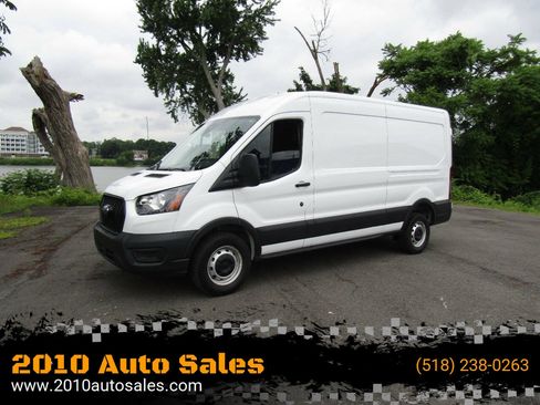 Used 2025 Ford Transit 250 148 Medium Roof RWD image 1