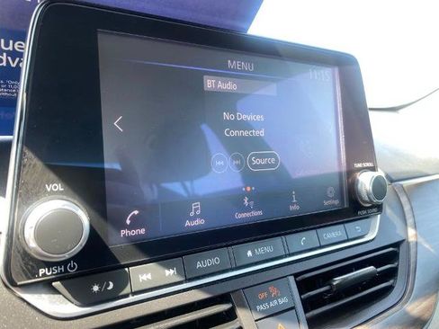 Used 2025 Nissan Altima 2.5 SV FWD image 20