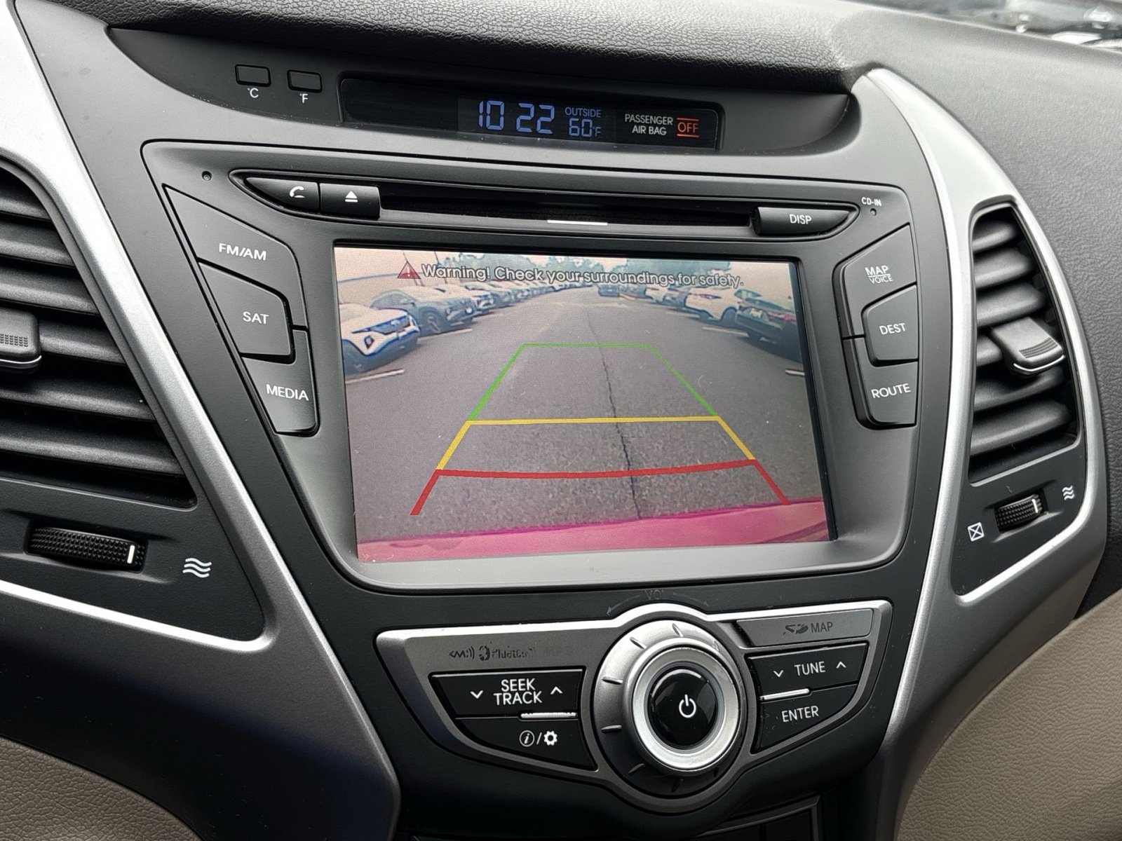 Used 2015 Hyundai Elantra Limited w/ Option Group 05 FWD image 19