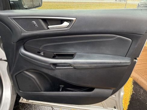 Used 2017 Ford Edge Titanium w/ Equipment Group 301A image 38