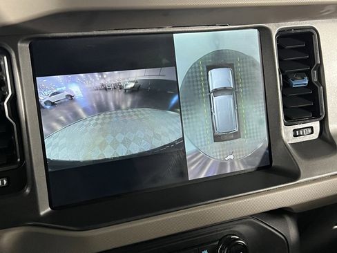 Used 2024 Ford Bronco Wildtrak image 18