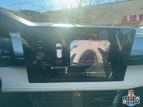 Used 2025 Volkswagen Taos S image 27