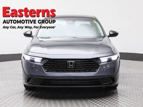 Used 2025 Honda Accord SE image 2