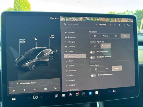 Used 2020 Tesla Model 3 image 19
