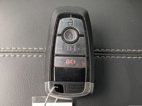 Used 2024 Ford Mustang GT Premium image 32