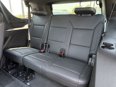 Used 2024 Chevrolet Tahoe LT w/ LT Signature Plus Package AWD/4WD image 29