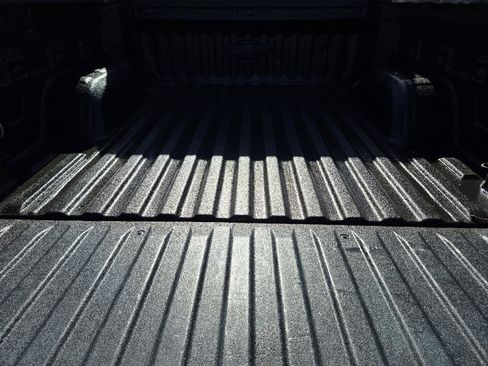 Used 2022 Chevrolet Silverado 1500 Custom Trail Boss w/ LPO, Dark Essentials Package image 31