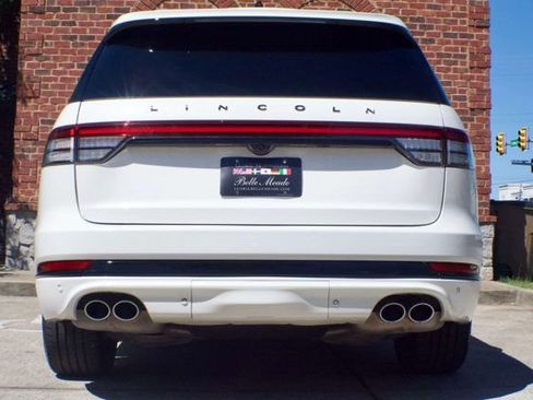 Used 2025 Lincoln Aviator Black Label w/ Jet Appearance Package AWD/4WD image 6