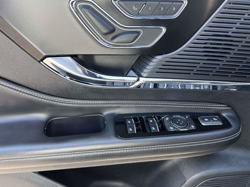 Used 2020 Lincoln Corsair FWD w/ Equipment Group 101A image 20