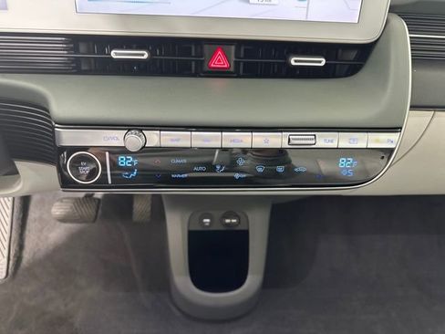Used 2023 Hyundai Ioniq 5 Limited image 23