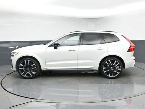 Used 2024 Volvo XC60 B5 Ultimate AWD/4WD image 6