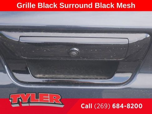 New 2026 RAM 1500 4x4 Crew Cab image 18