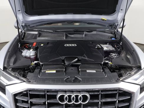 Used 2022 Audi Q8 Premium w/ Convenience Package image 19