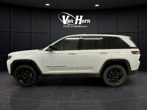 New 2026 Jeep Grand Cherokee Limited w/ Limited Altitude Package AWD/4WD image 13