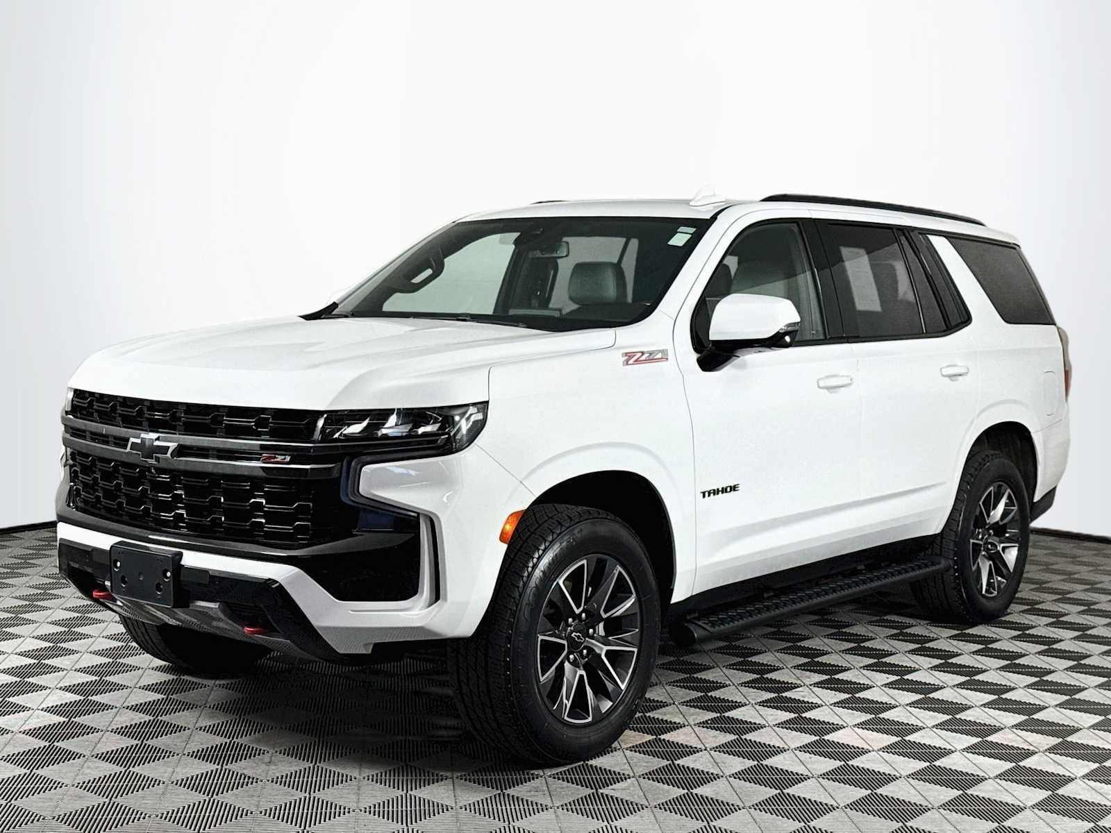 Used 2021 Chevrolet Tahoe Z71 w/ Z71 Signature Package AWD/4WD image 36