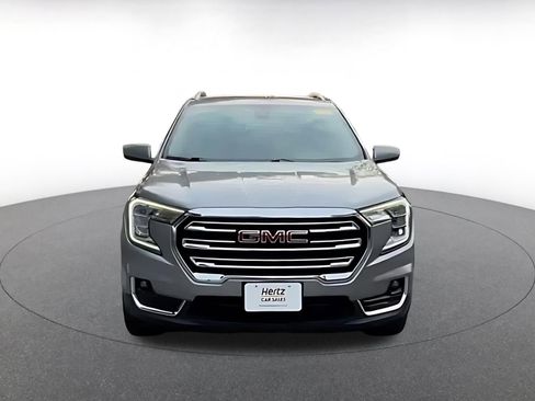Used 2024 GMC Terrain SLT AWD/4WD image 5
