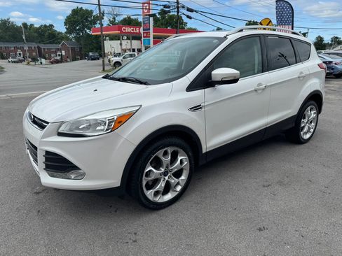 Used 2015 Ford Escape Titanium AWD/4WD image 5