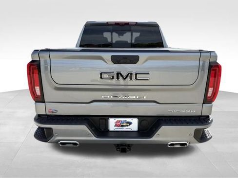 Certified 2025 GMC Sierra 1500 Denali w/ Denali Reserve Package AWD/4WD image 4