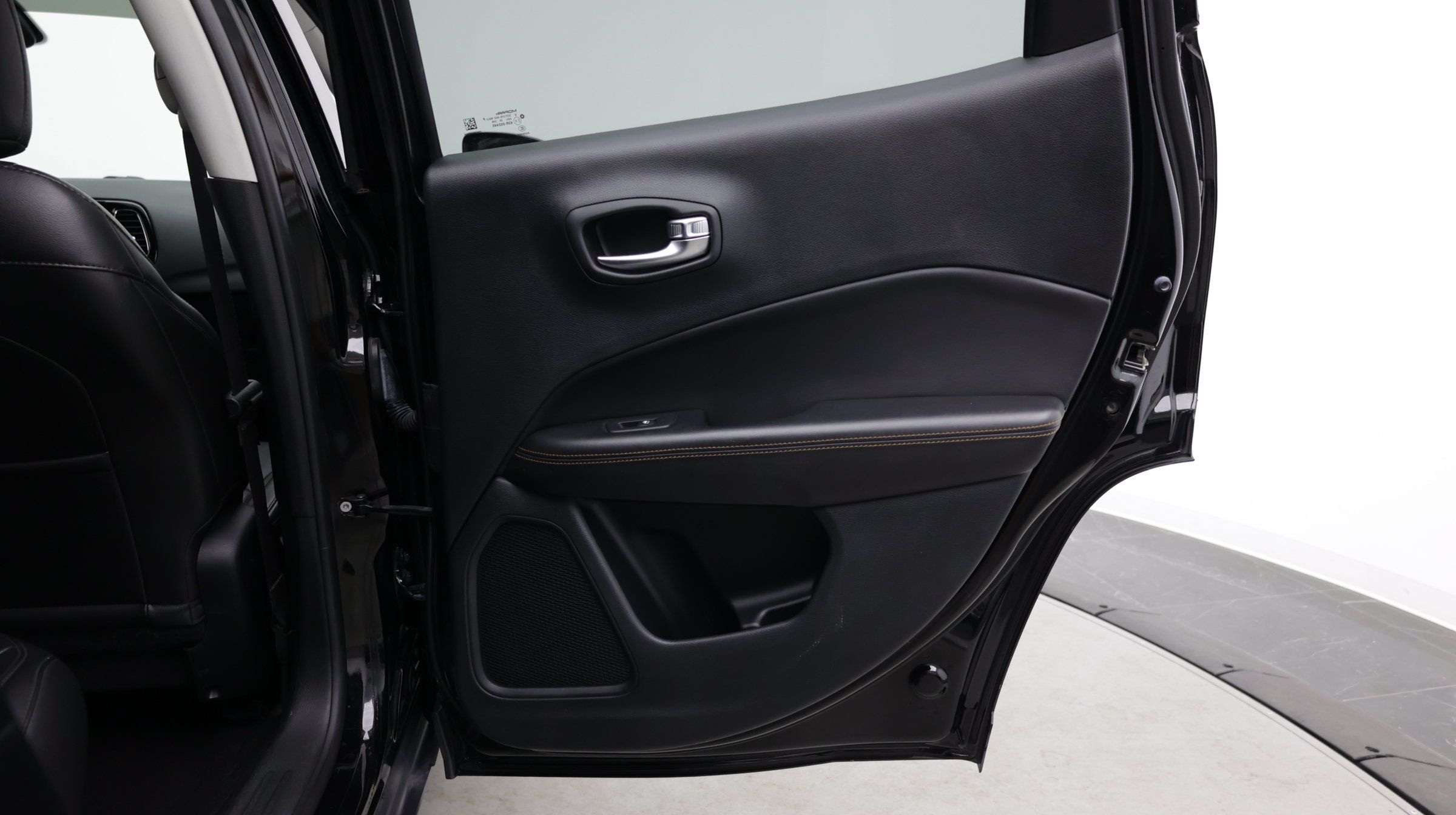 Used 2020 Jeep Compass Limited FWD image 35