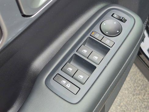 Used 2025 Hyundai Santa Fe SEL image 21