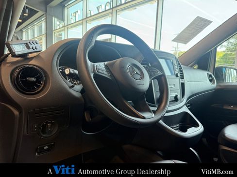 Used 2023 Mercedes-Benz Metris Cargo image 15