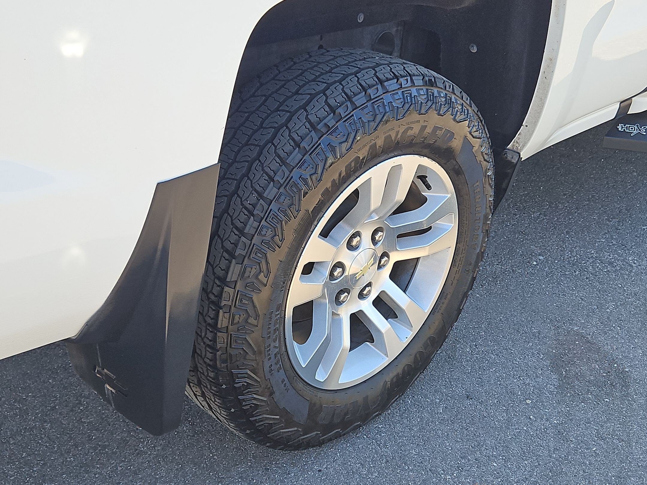 Used 2017 Chevrolet Silverado 1500 LT w/ All Star Edition AWD/4WD image 12