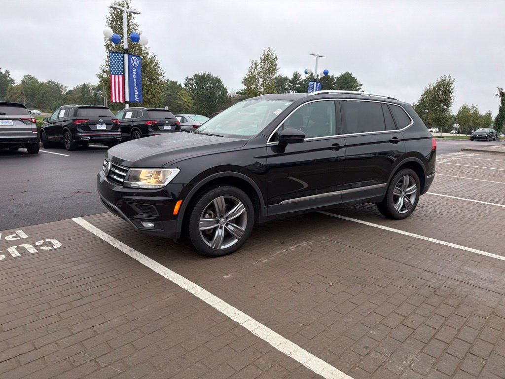 Used 2021 Volkswagen Tiguan SEL AWD/4WD image 23