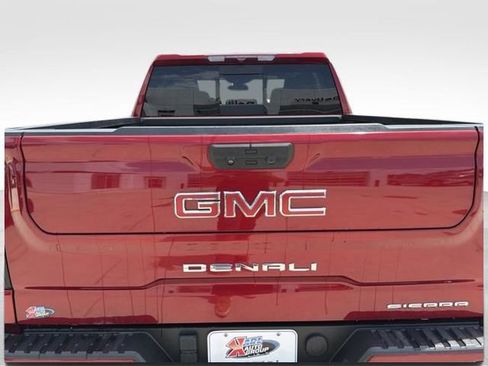 Certified 2022 GMC Sierra 1500 Denali AWD/4WD image 7