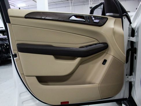 Used 2019 Mercedes-Benz GLE 43 AMG 4MATIC w/ Premium 2 Package image 33